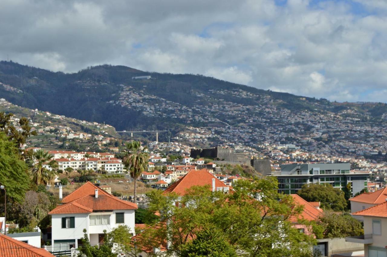 Apartment In The City Of Funchal Up 2 At 6 Pers Sao Pedro  Экстерьер фото