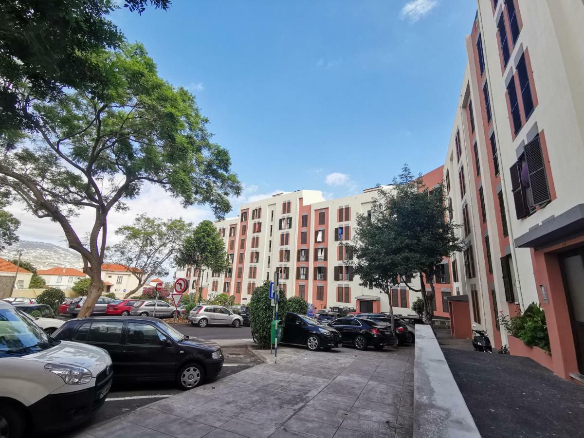 Apartment In The City Of Funchal Up 2 At 6 Pers Sao Pedro  Экстерьер фото